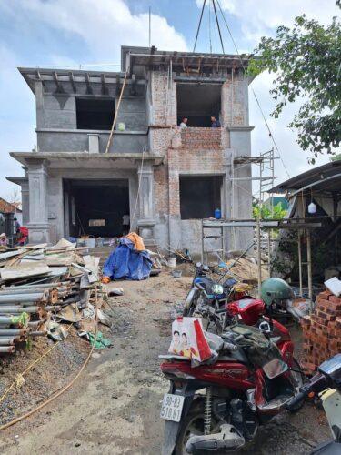 Báo giá chi phí xây nhà biệt thự vườn 2 tầng mái nhật 4 phòng ngủ 2026 Ảnh xây nhà mái ngói 2 tầng 4 phòng ngủ ở quê