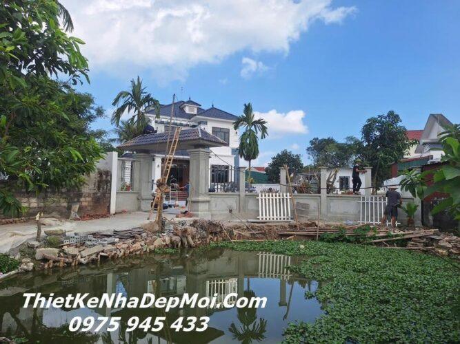 Báo giá chi phí xây nhà biệt thự vườn 2 tầng mái nhật 4 phòng ngủ 2026 Mẫu biệt thự 2.5 tty3 có sân vườn hồ cá 2 tầng đẹp ở nông thôn Hà Nam