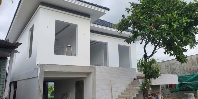 Hình ảnh thi công nhà mái Nhật có tầng hầm nổi chị Tuyết Giao Thi công xây dựng nhà sàn mái Nhật